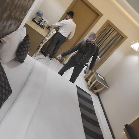 The Imperial Grand Hotell Ujjain Eksteriør bilde