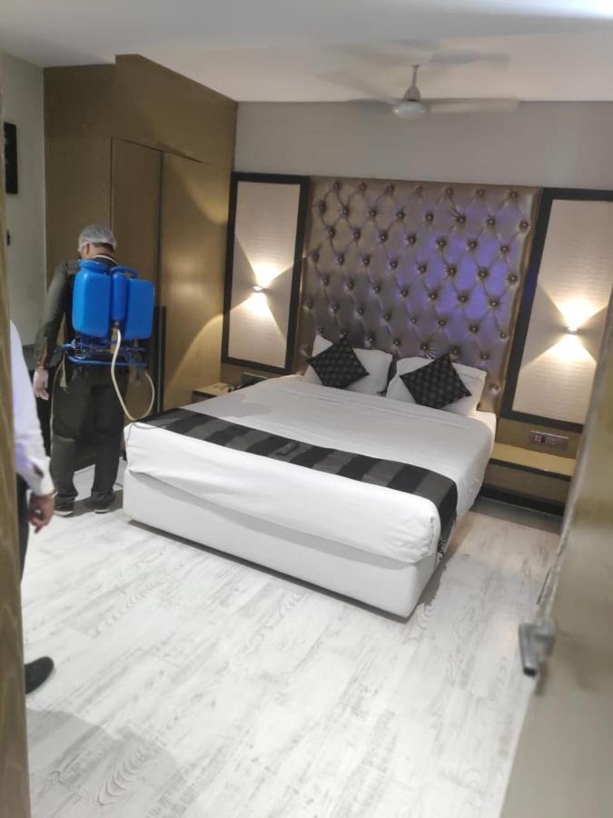 The Imperial Grand Hotell Ujjain Eksteriør bilde