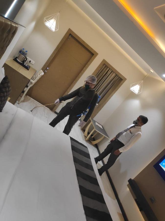 The Imperial Grand Hotell Ujjain Eksteriør bilde