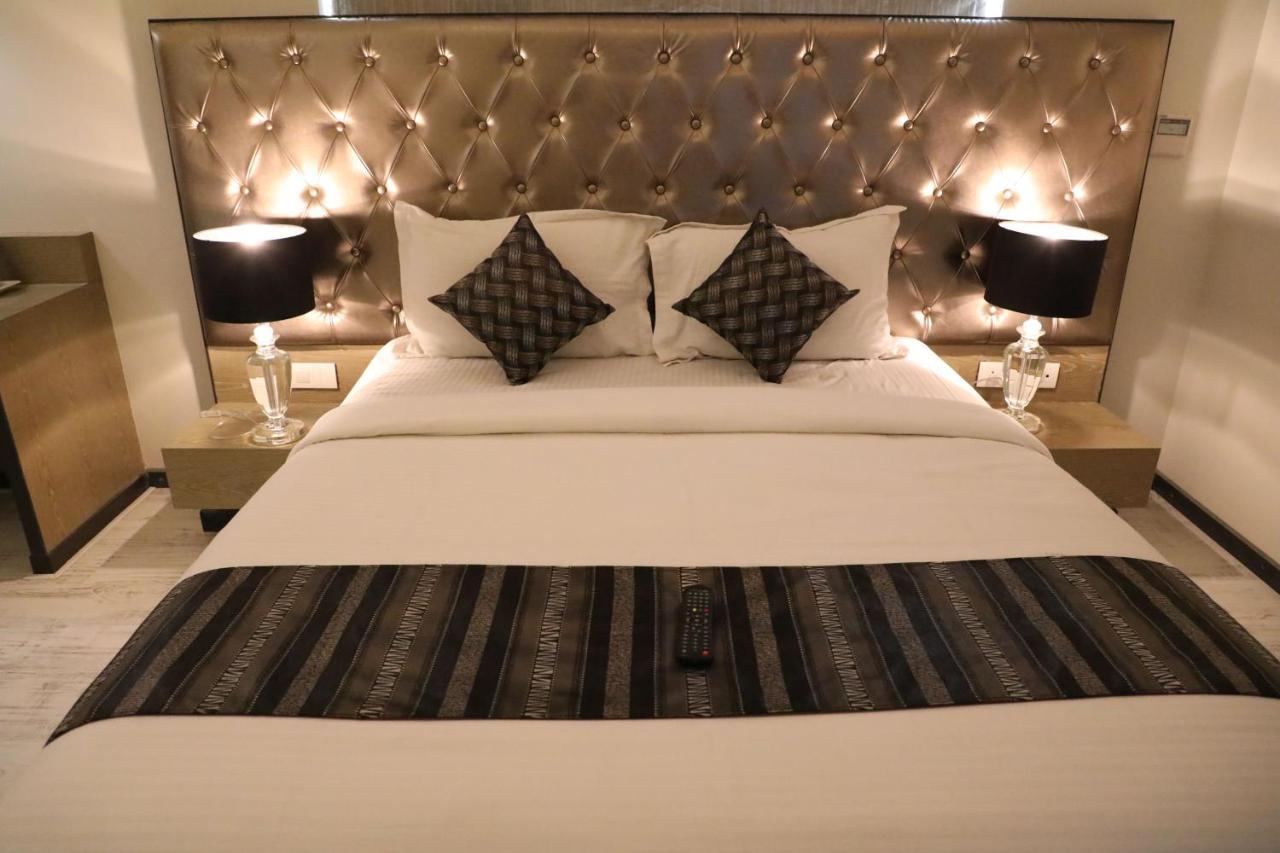 The Imperial Grand Hotell Ujjain Eksteriør bilde
