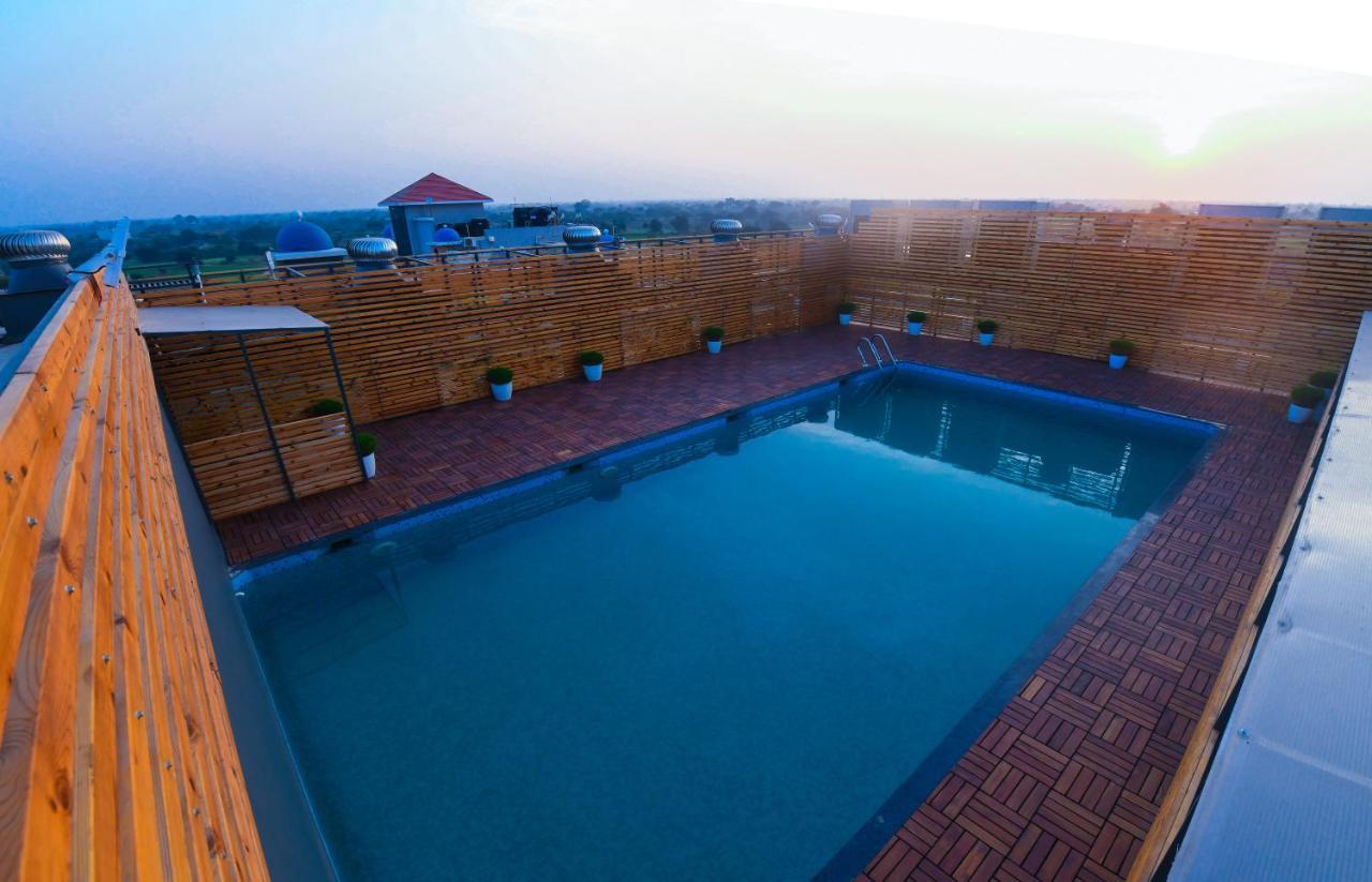 The Imperial Grand Hotell Ujjain Eksteriør bilde